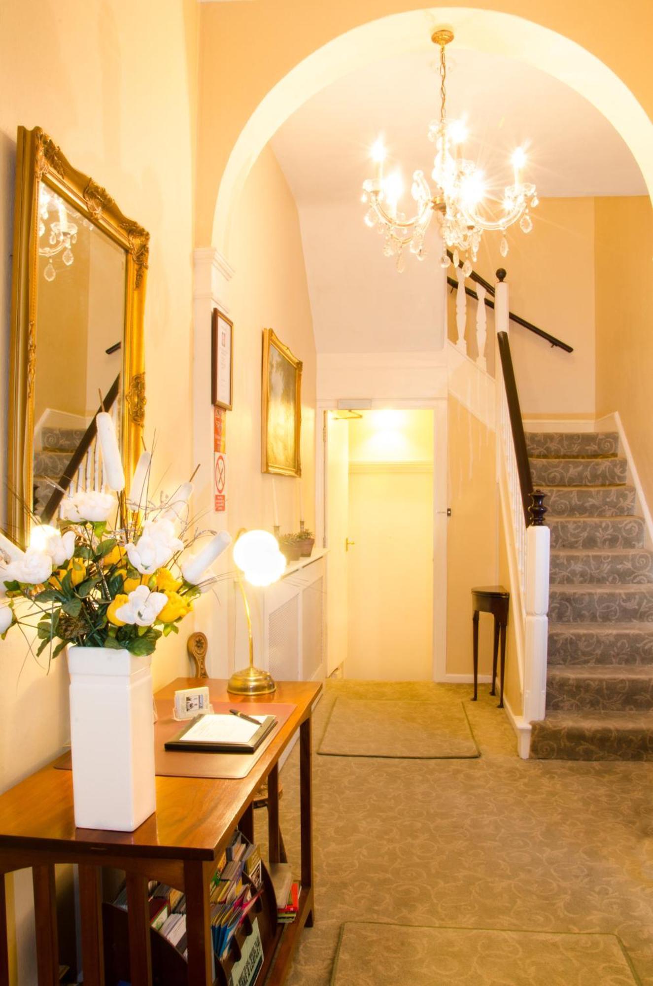 Hedley Villa Guest House Leamington Spa Extérieur photo